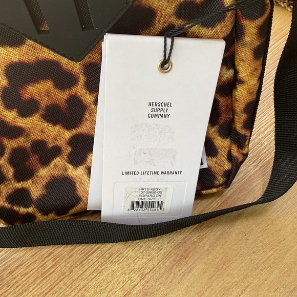 Herschel Supply Co. Heritabe Leopard Print Crossbody NWT - Picture 9 of 10